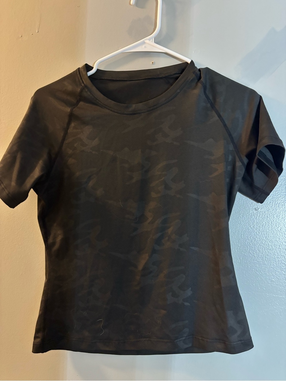Amazon Black Women's Short Sleeve Performance Tee